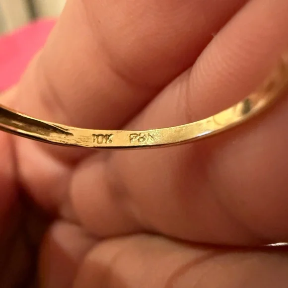 10k solid gold ring with natural rubies and diamonds - Picture 5 of 6